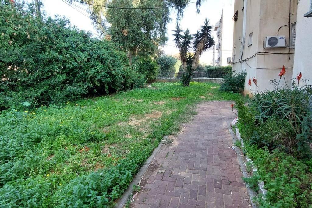הנביאים 1 נתניה Naveim Apartment Экстерьер фото